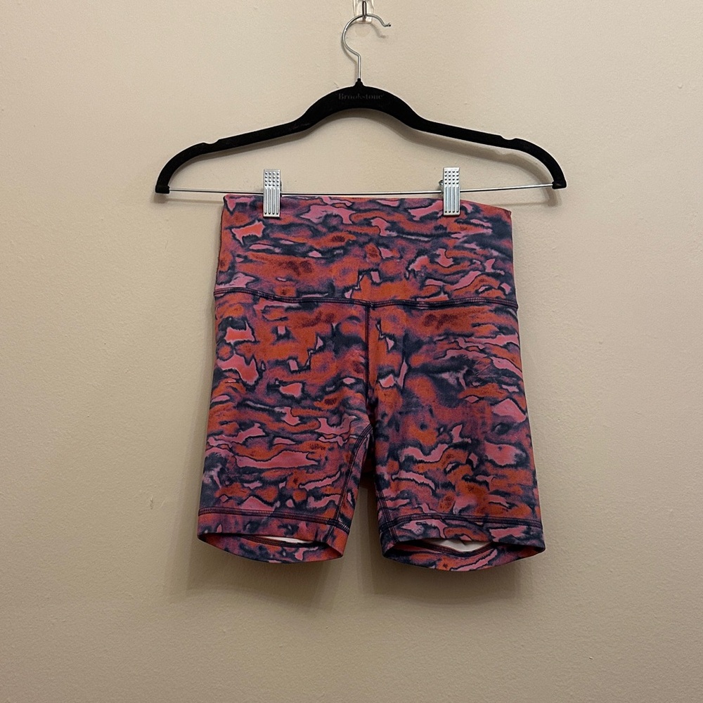 Lululemon Wunder Train High-Rise Biker Shorts Multicolor Camouflage Sz6 Athletic
